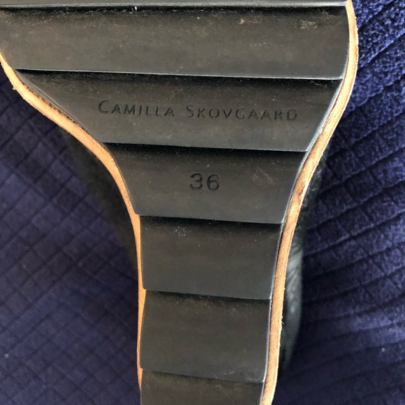 Wedge - Picture 2 of 2